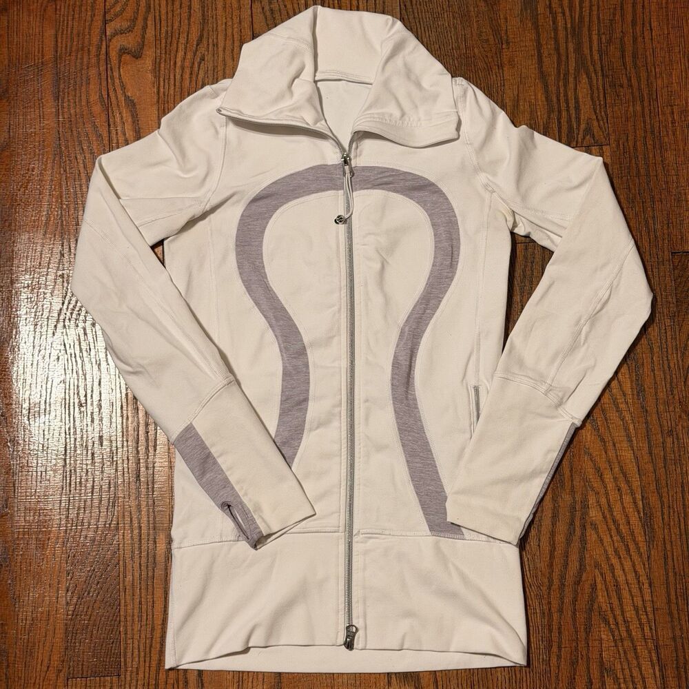 Lululemon Define White Zip Up Full Jacket Women’s Size 2 Athletica